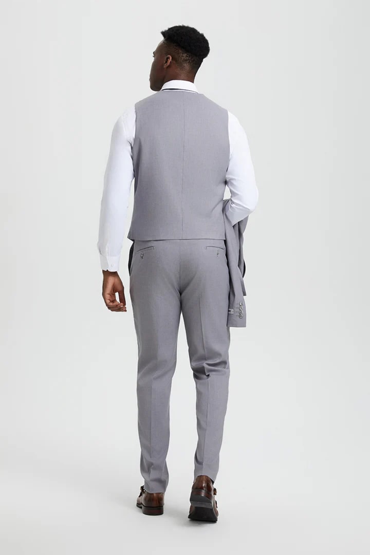 Traje gris claro - Traje gris plateado para boda - Traje de hombre con solapa de pico y un botón con chaleco de Stacy Adams